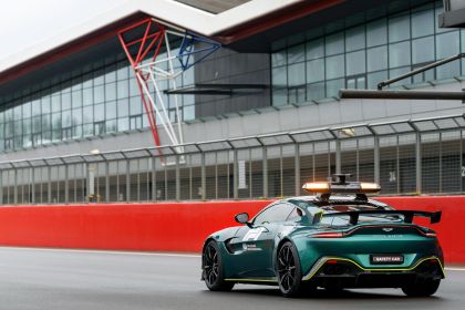 2021 Aston Martin Vantage F1 Safety Car 12