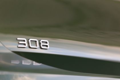 2022 Peugeot 308 Hybrid 180