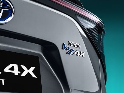 2021 Toyota bZ4X concept 6