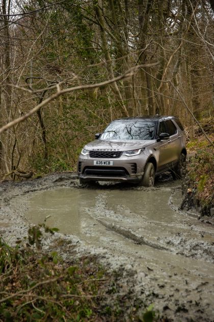 2021 Land Rover Discovery P360 MHEV R-Dynamic S 18