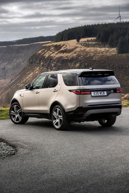 2021 Land Rover Discovery P360 MHEV R-Dynamic S 25