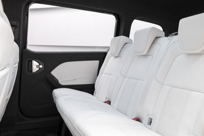 2021 Mercedes-Benz EQT concept 18