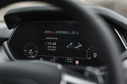 2021 Audi RS e-tron GT - UK version 50