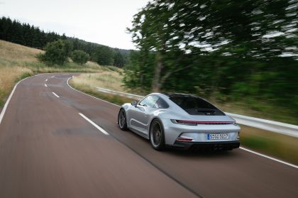 2021 Porsche 911 ( 992 ) GT3 with Touring package 89