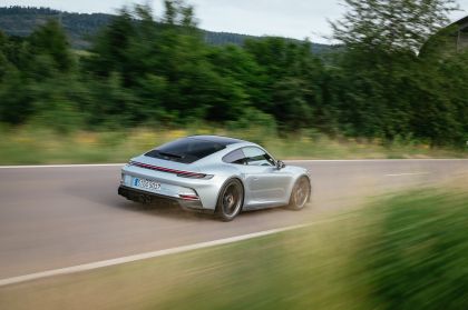 2021 Porsche 911 ( 992 ) GT3 with Touring package 93