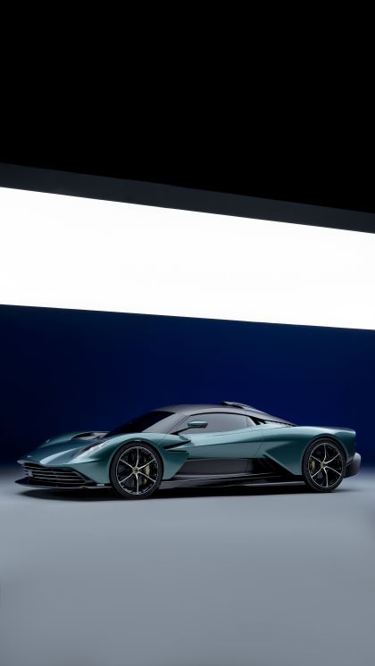 2022 Aston Martin Valhalla 6