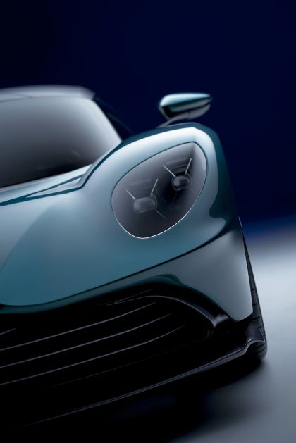 2022 Aston Martin Valhalla 7