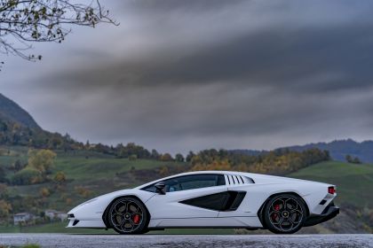 2022 Lamborghini Countach LPI 800-4 110