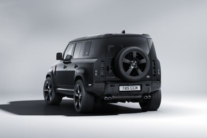2021 Land Rover Defender 110 V8 Bond Edition 3