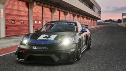 2022 Porsche 718 Cayman GT4 RS Clubsport 9