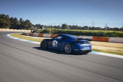 2022 Porsche 718 Cayman GT4 RS Clubsport 33