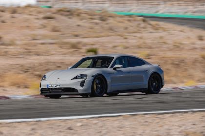 2022 Porsche Taycan GTS 20