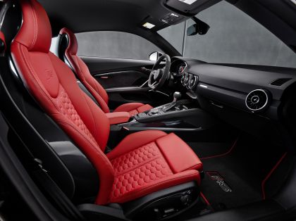 2022 Audi TT RS Heritage Edition - USA version 31