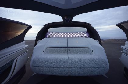 2022 Cadillac InnerSpace Autonomous concept 24