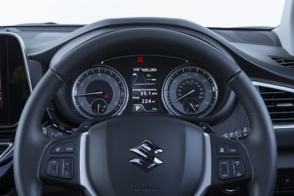 2022 Suzuki S-Cross SX4 Hybrid All Grip - UK version 19