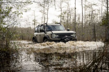 2022 Ford Bronco Everglades Edition 14