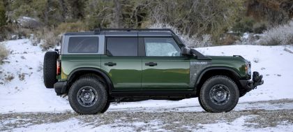 2022 Ford Bronco Everglades Edition 32