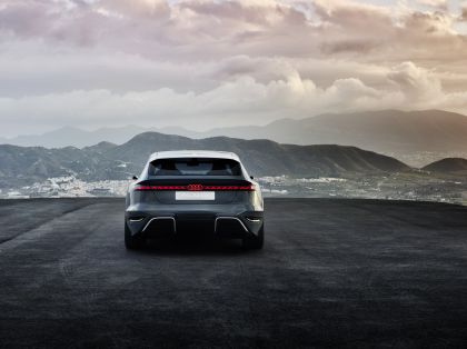2022 Audi A6 Avant e-tron concept 8