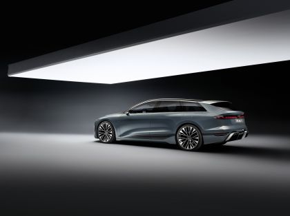 2022 Audi A6 Avant e-tron concept 21