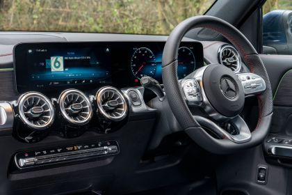 2022 Mercedes-Benz EQB 300 4Matic - UK version 53