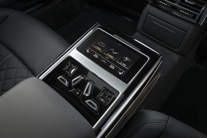 2022 Audi A8 L 60 TFSI e - UK version 62