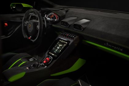 2023 Lamborghini Huracán Tecnica 15