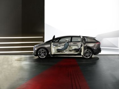 2022 Audi urbansphere concept 43