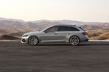 2023 Audi RS4 Avant competition plus 5