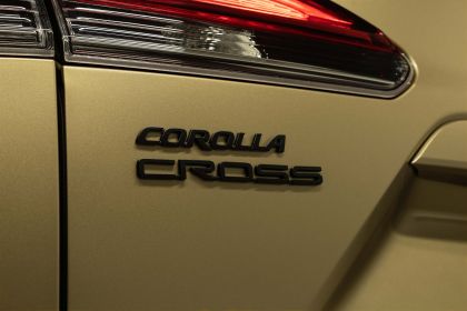 2023 Toyota Corolla Cross Hybrid XSE - USA version 7