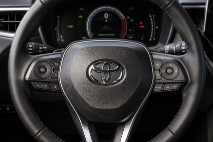 2023 Toyota Corolla Cross Hybrid XSE - USA version 92