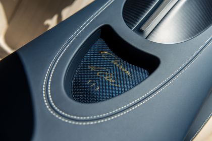 2022 Bugatti Chiron L’Ébé 17