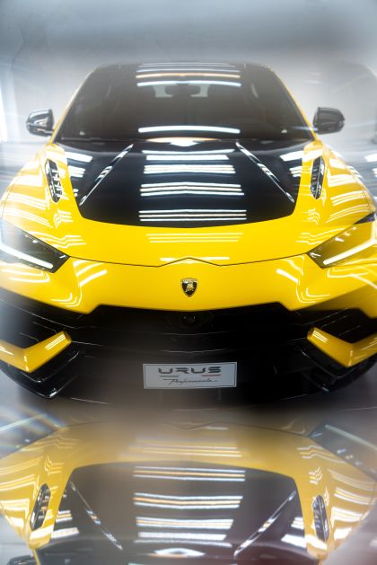 2023 Lamborghini Urus Performante 89