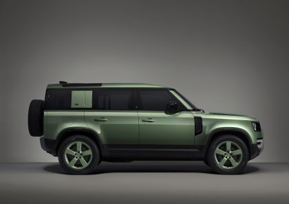 2023 Land Rover Defender 110 75th Limited Edition 2