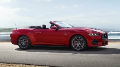 2024 Ford Mustang GT convertible 8