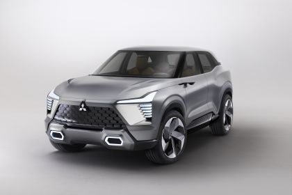 2022 Mitsubishi XFC concept 10