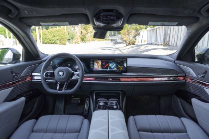 2023 BMW 760i ( G70 ) xDrive - USA version 48