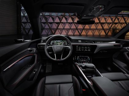 2024 Audi Q8 e-tron quattro 50