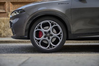 2023 Alfa Romeo Tonale Plug-In Hybrid Q4 27