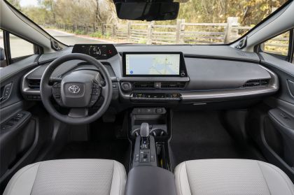 2023 Toyota Prius Limited - USA version 39