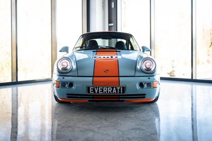 2021 Porsche 911 ( 964 ) Gulf Signature Edition by Everrati 7