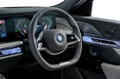 2023 BMW i7 ( G70 ) xDrive60 - South Africa version 37