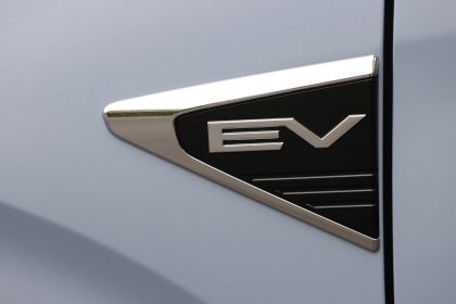 2023 Mitsubishi eK X EV 9