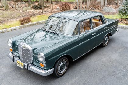 1966 Mercedes-Benz 200 7