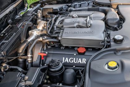 2002 Jaguar XJR 100 - USA version 44