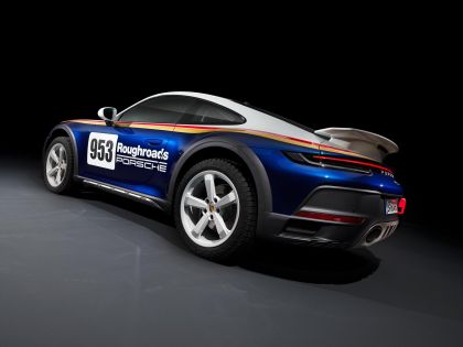 2023 Porsche 911 ( 992 ) Dakar Rallye Design Package 10