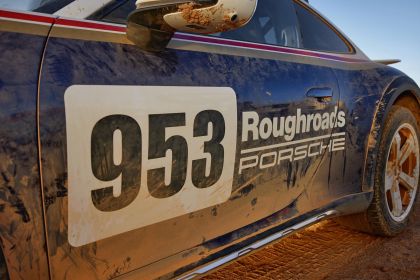 2023 Porsche 911 ( 992 ) Dakar Rallye Design Package 83