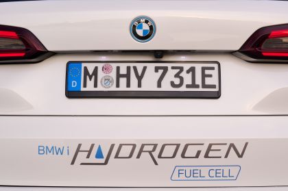 2023 BMW iX5 ( G05 ) Hydrogen concept 90