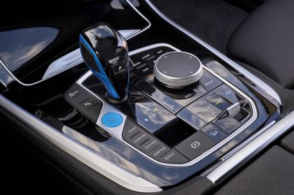 2023 BMW iX5 ( G05 ) Hydrogen concept 130