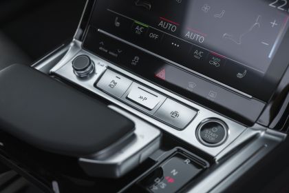 2024 Audi Q8 e-tron quattro - UK version 75