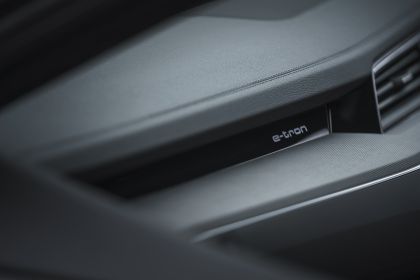 2024 Audi Q8 Sportback e-tron quattro - UK version 59